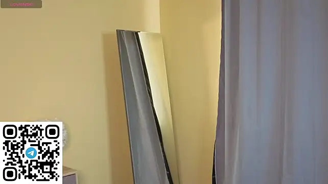 Sinti_Phillips - to tease