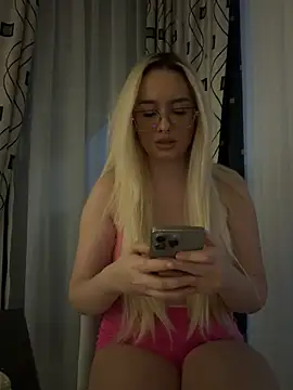 Mollyxxx - cum&squirt(LT get control or whatsapp