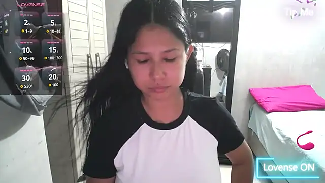 Letty_Plugxo - Shake that ass, bitch.