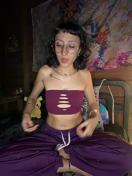 Lunascarlet4 - Shhh my familia in home, make me squirt
