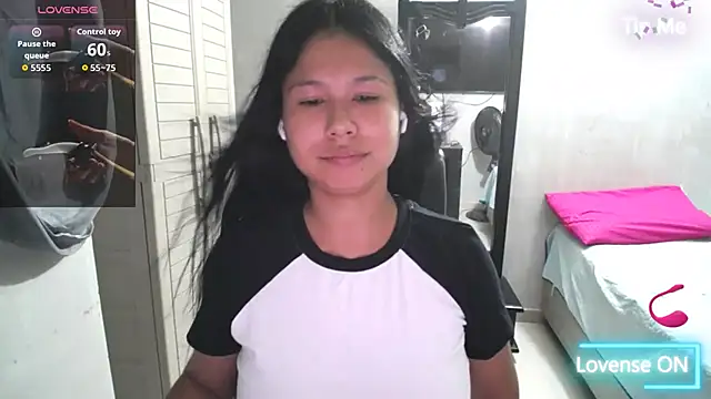Letty_Plugxo - Shake that ass, bitch.
