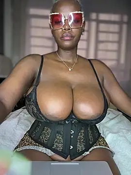 ScarletMuseX - Set my kitty on 🔥