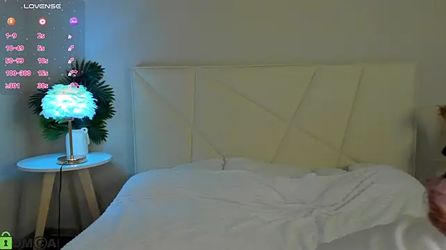 WetLuna1 - between the breasts
