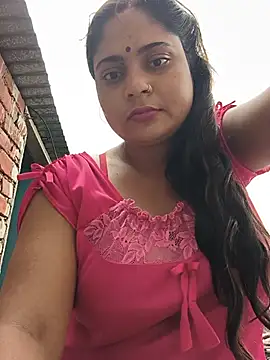 Aanushka - Full nude baby 😘