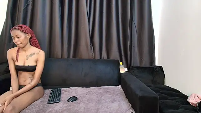 Coco_Bunnie - Pussy Licking and Ridding Dildo