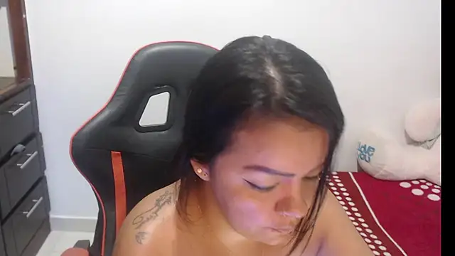 Emily_sexxx - make me wet?? play with me!!!