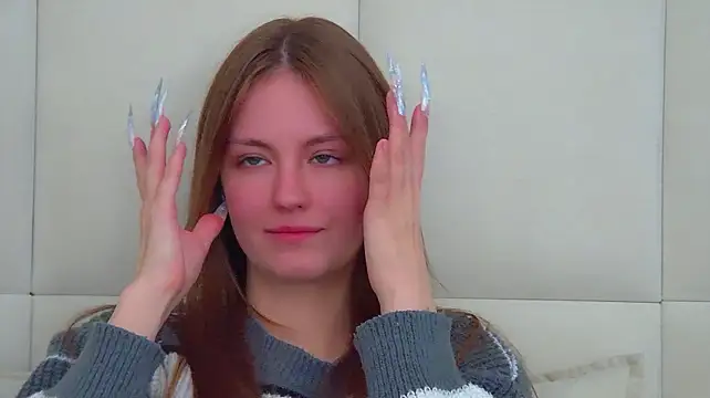 SofiaSarvains - a gentle look and flirting