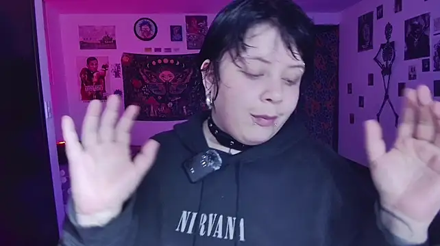 Sabrina_scarlett - squirt and drink hehe