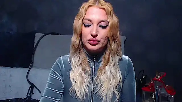 GodessJulia - Please me with my fav 111/222/333