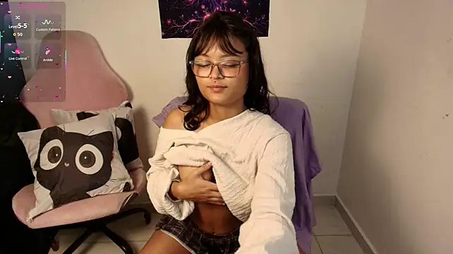 Unu_nai - flash tits