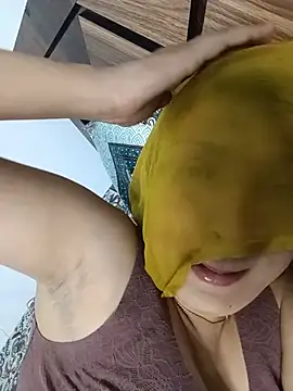 Miss_kanika76 - Buy new leptop