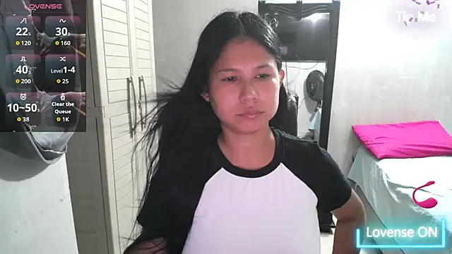 Letty_Plugxo - Shake that ass, bitch.