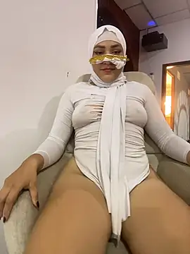 AylaNoir - Slow striptease