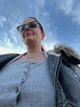 NataKitten - Nipclamps on+jiggle tits in public LT🎁