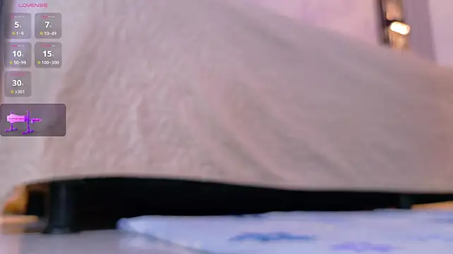 Angela_donnato - oil on my soles ..👣😈