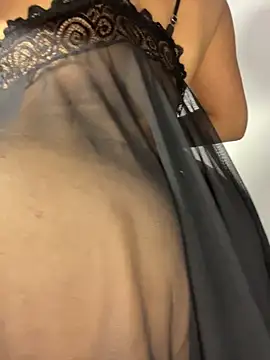 KIARAPRETTY - GIVE ME PLEASURE