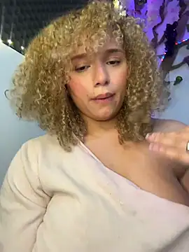 Esperanza_Gomez1 - Oil and finger in my ass😈