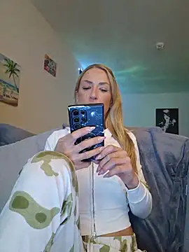 -Jeany- - Boobs out 5 min