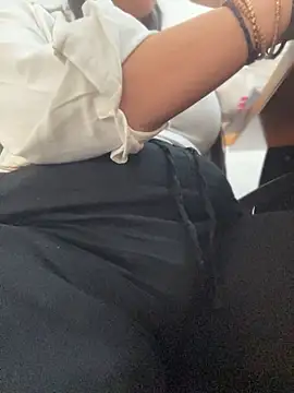 Brunettemilf01 - Squirting at work