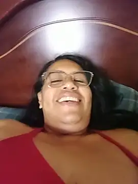 Emilif_ - Put on lingerie — Ponerse lencería