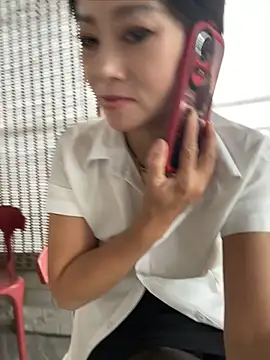 Lipinger - 实现丝袜自由