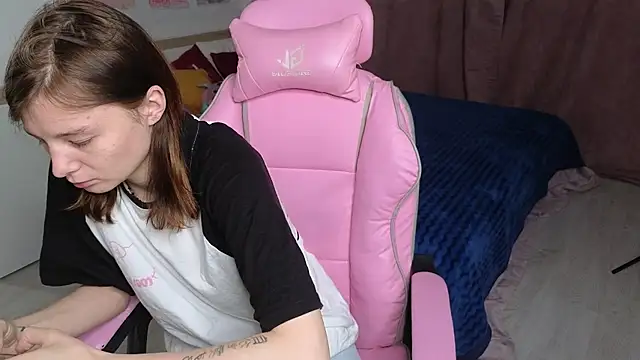 EllinEverly - breast display