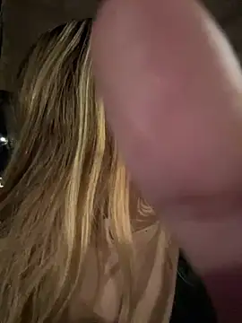 Lucy_lu01 - Dildo in pussy 🤤