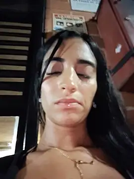 Karolyne_babee - Show squirt in public