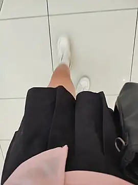 Ori-Lynk - Take off panti at the mall