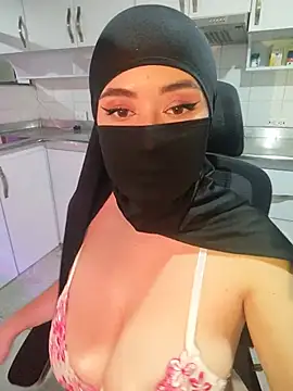 Baby_Doll_28 - My sexy body in oil