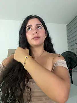 Natasha-28 - Finger pussy fast