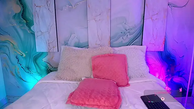 MylaDreams - Show Boobs