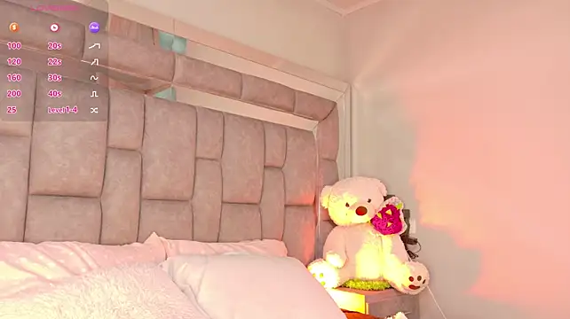 Smiling__girl2 - 4 FINGERS OPEN MY ASS 🤍🫣🔥