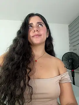 Natasha-28 - Finger pussy fast
