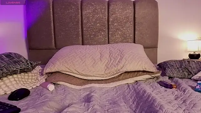 Zoemoon1_ - Lick ur cock while rub my cilt