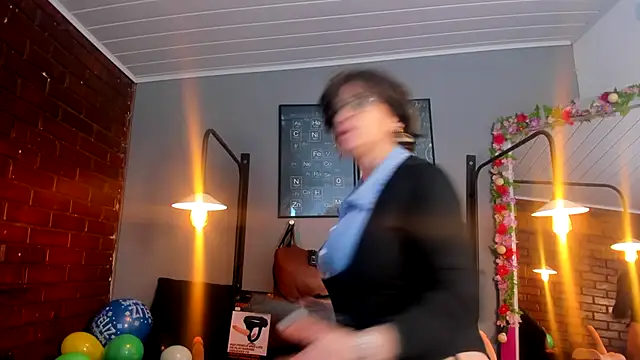 Samantha_mature56 - 💎🥵Oil in boobs + 15 sec toy💋🥵