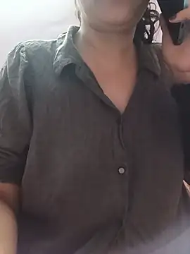 Honey_Babe06 - Suck boobs