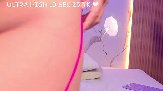Mia_and_lexy - BIG DILDO IN PUSSY