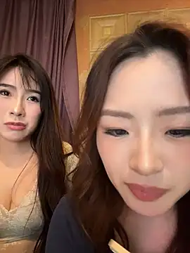 Yomi009 - 户外咖啡厅勾引调戏😜闺蜜追求者