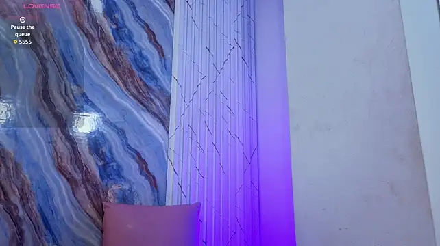 Sandyy_tay - oil in the pussy