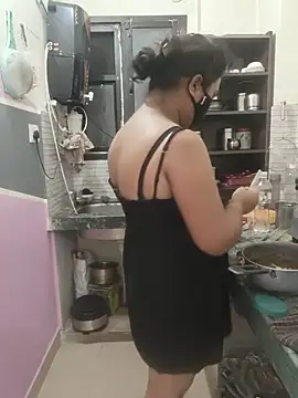 Lily-Darlling - Ass show without panty