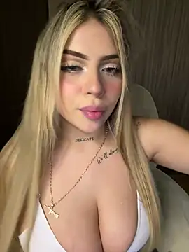 MiaWhitePink_