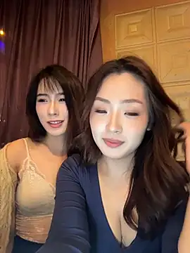 Yomi009 - 户外咖啡厅勾引调戏😜闺蜜追求者