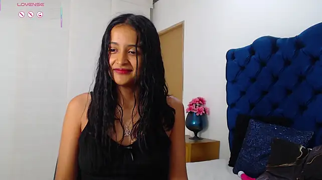 Lili666_ - Cream all over my naked body🔥