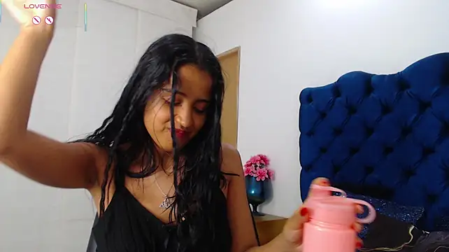 Lili666_ - Cream all over my naked body🔥