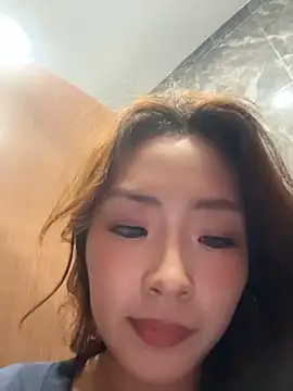 Yomi009 - 户外咖啡厅勾引调戏😜闺蜜追求者