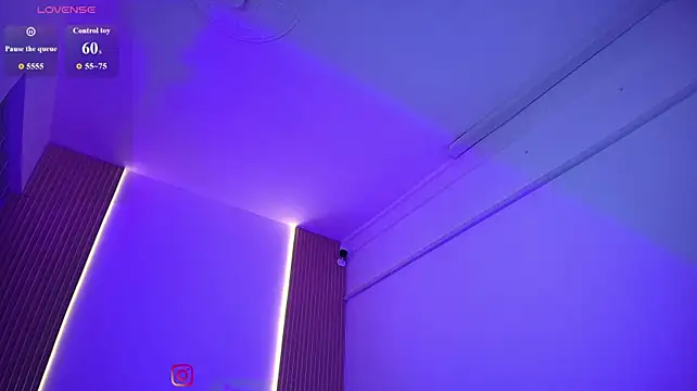 Sharloth_0 - oil in my tits