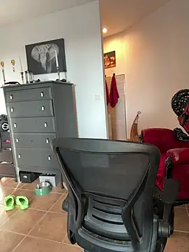 ReitherrinNatascha - Schwanzmassage mit den Füßen