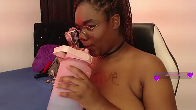 Rosebeckersx - Spank tits wooden paddle x 100🤚🏾🔥