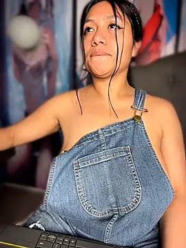 Im_Little - nude outdoors